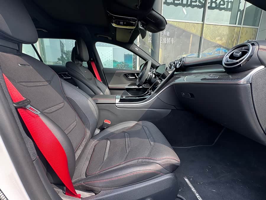 Mercedes-Benz C-Class AMG 2024 AMG C 43 4MATIC Station Wagon Special Edition - zdjęcie 17