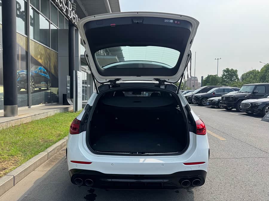 Mercedes-Benz C-Class AMG 2024 AMG C 43 4MATIC Station Wagon Special Edition - zdjęcie 19