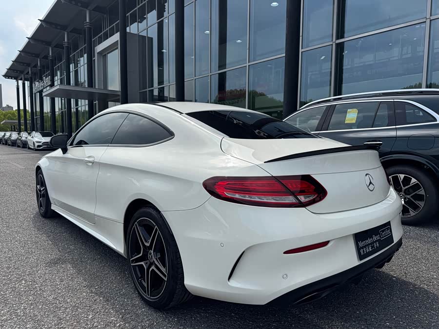 Mercedes-Benz C-Class (Imported) 2023 C 260 Coupe - zdjęcie 4
