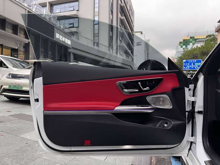 Mercedes-Benz CLE AMG 2025 AMG CLE 53 4MATIC+ Coupe - zdjęcie 11