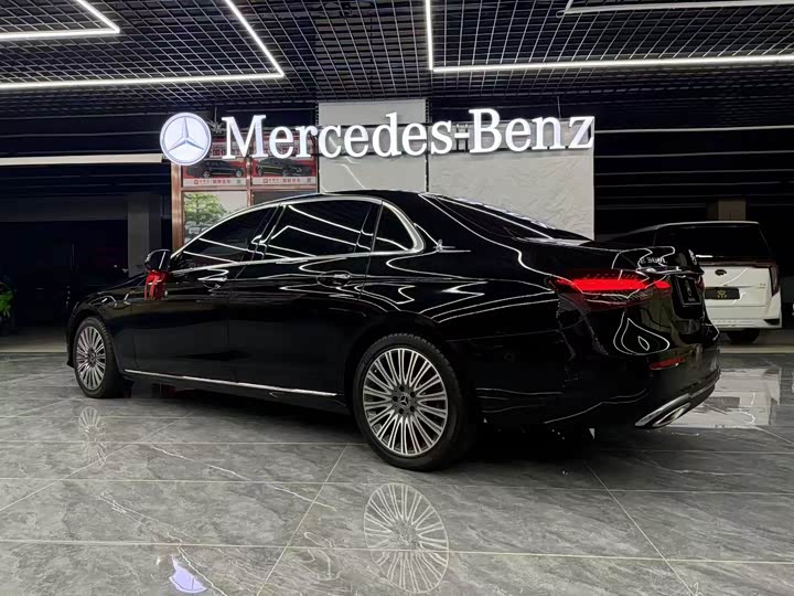 Mercedes-Benz E-Class 2023 E 300 L Luxury - zdjęcie 13