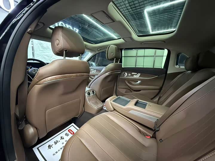 Mercedes-Benz E-Class 2023 E 300 L Luxury - zdjęcie 18