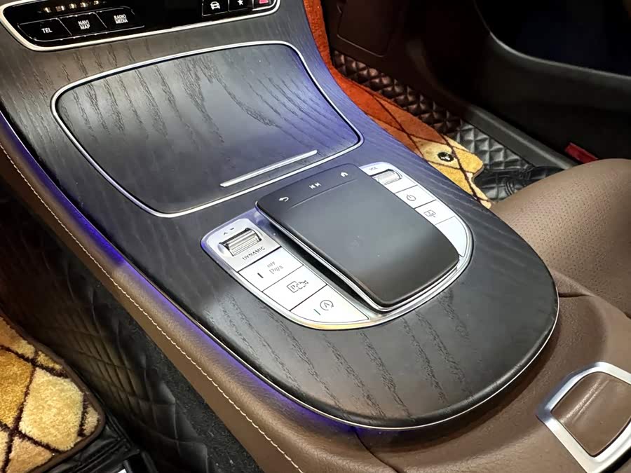 Mercedes-Benz E-Class 2023 Facelift E 300 L Luxury - zdjęcie 16
