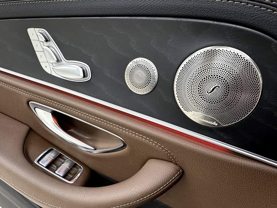 Mercedes-Benz E-Class 2023 Facelift E 300 L Luxury - zdjęcie 17