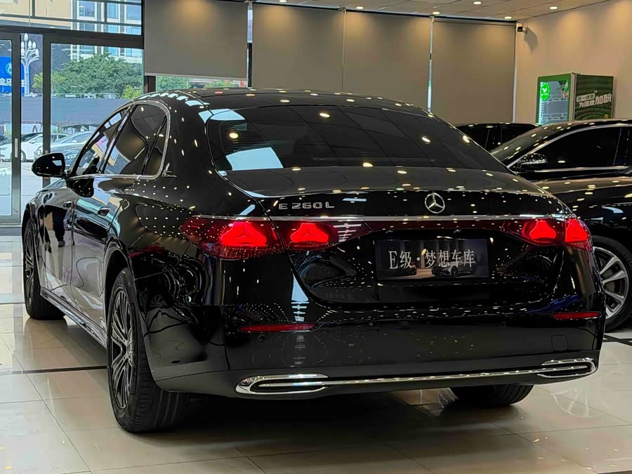 Mercedes-Benz E-Class 2024 E 260 L - zdjęcie 14