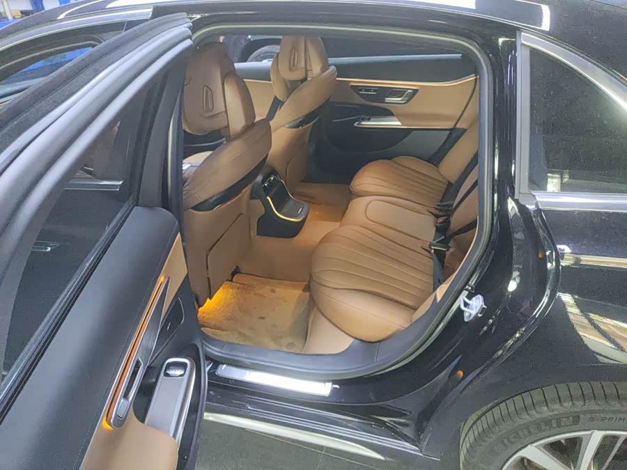 Mercedes-Benz E-Class 2025 E 300 L Fashion - zdjęcie 5