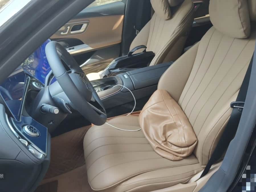Mercedes-Benz E-Class 2025 E 300 L Luxury - zdjęcie 14