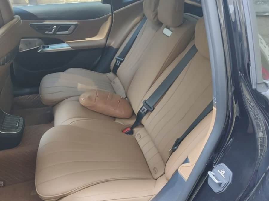 Mercedes-Benz E-Class 2025 E 300 L Luxury - zdjęcie 16