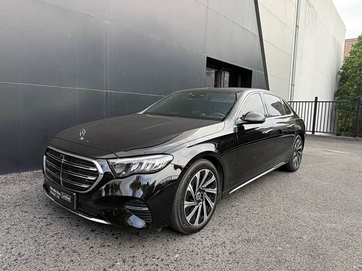 Mercedes-Benz E-Class 2025 E 300 L Luxury - zdjęcie 17
