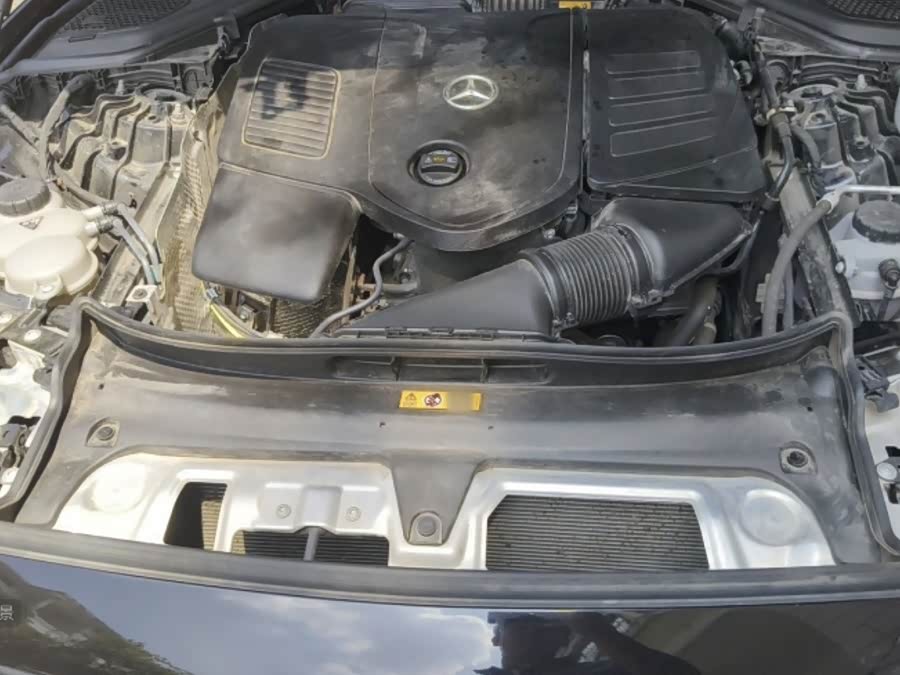 Mercedes-Benz E-Class 2025 E 300 L Luxury - zdjęcie 19