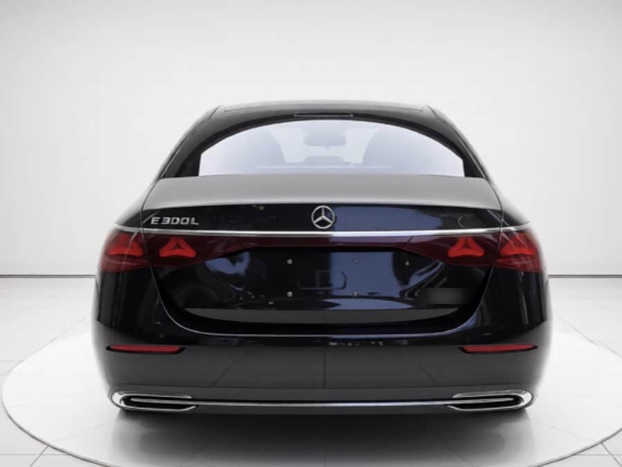 Mercedes-Benz E-Class 2025 E 300 L Luxury - zdjęcie 3