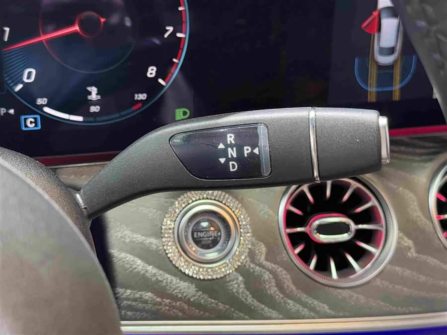 Mercedes-Benz E-Class (Imported) 2023 E 260 Coupe - zdjęcie 17