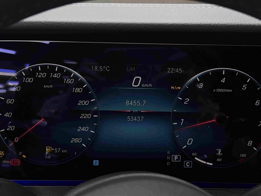 Mercedes-Benz E-Class (Imported) 2023 E 260 Coupe - zdjęcie 18
