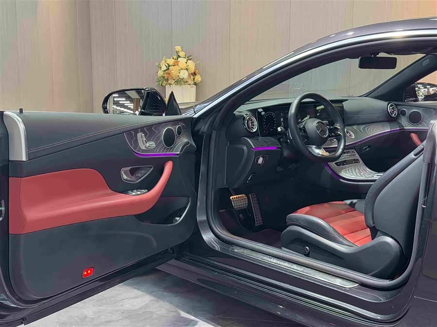 Mercedes-Benz E-Class (Imported) 2023 E 260 Coupe - zdjęcie 4