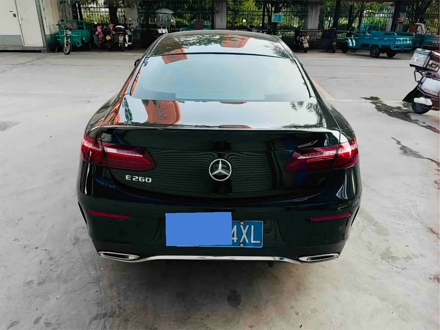 Mercedes-Benz E-Class (Imported) 2023 E 260 Coupe - zdjęcie 4