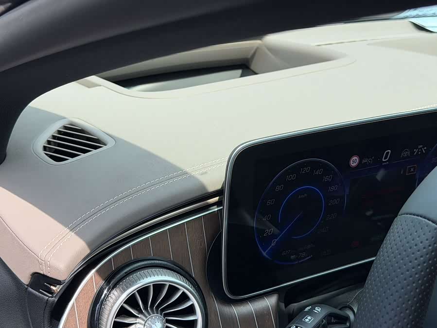 Mercedes-Benz EQE 2025 500 4MATIC Luxury Edition - zdjęcie 10