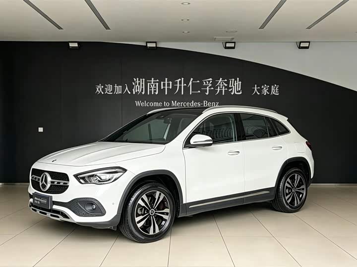 Mercedes-Benz GLA 220 - zdjęcie 16