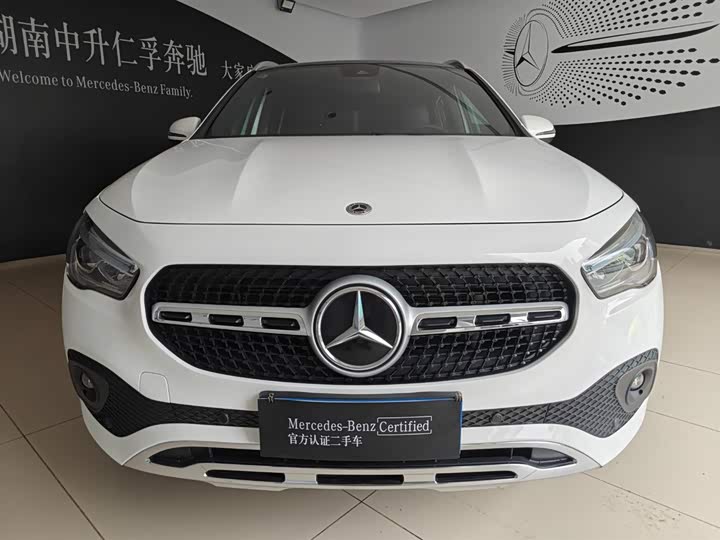 Mercedes-Benz GLA 220 - zdjęcie 18