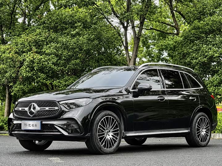 Mercedes-Benz GLC 2023 Facelift GLC 300 L 4MATIC Dynamic Edition 5-Seater - zdjęcie 18