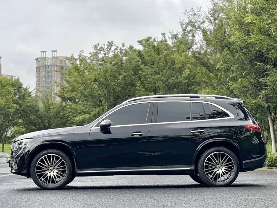 Mercedes-Benz GLC 2023 Facelift GLC 300 L 4MATIC Dynamic Edition 5-Seater - zdjęcie 4