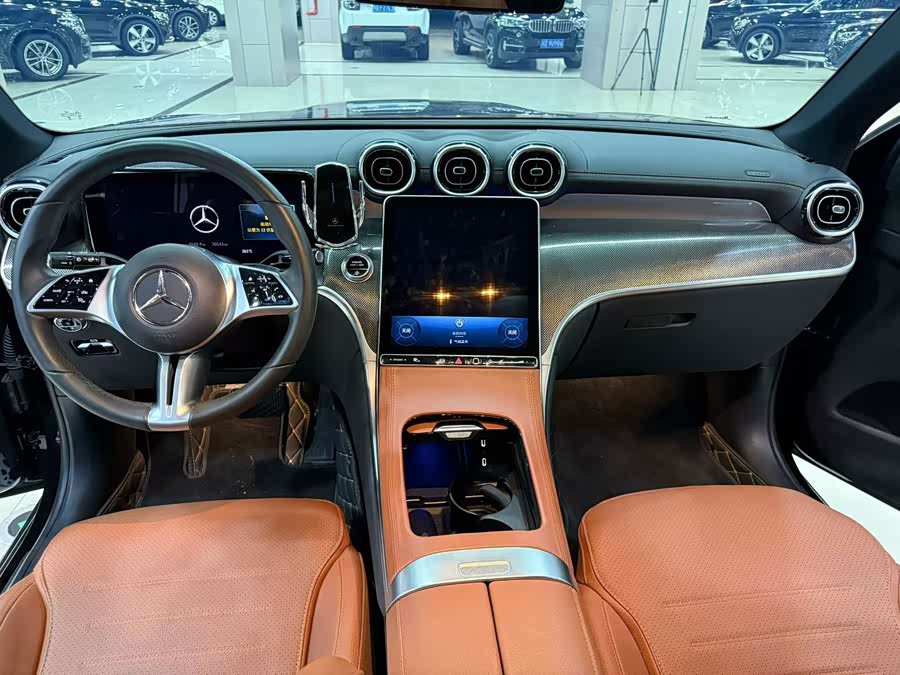 Mercedes-Benz GLC 2024 GLC 260 L 4MATIC Dynamic 5-seater - zdjęcie 5