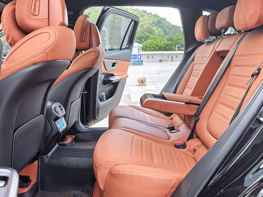 Mercedes-Benz GLC 2024 GLC 260 L 4MATIC Dynamic 5-seater - zdjęcie 9
