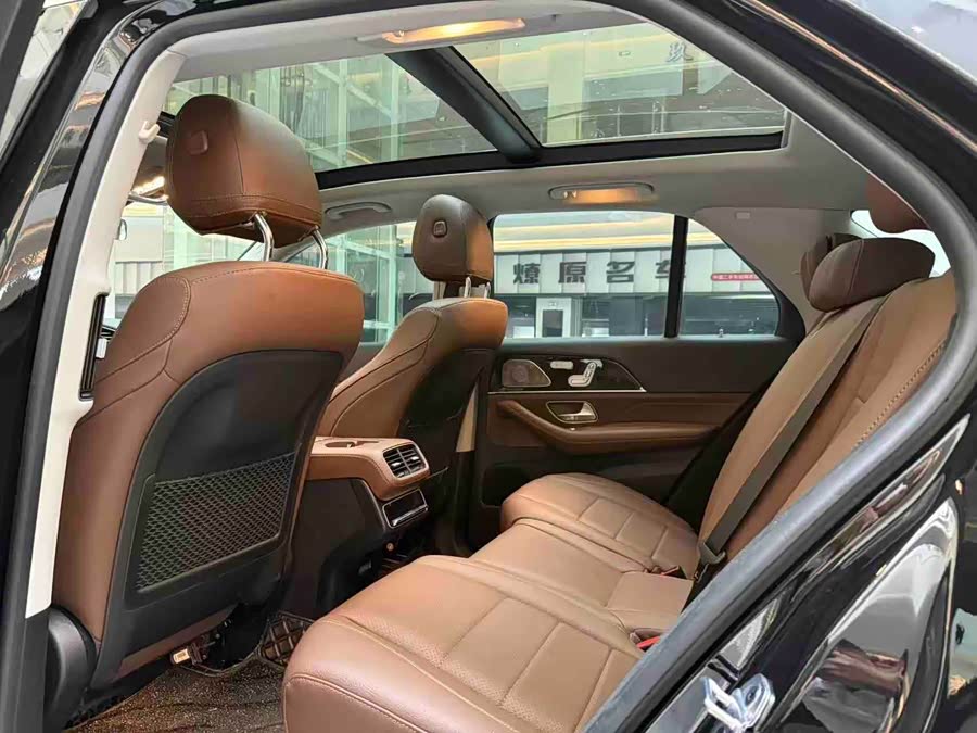 Mercedes-Benz GLE 2024 GLE 350 4MATIC Fashion Edition - zdjęcie 9
