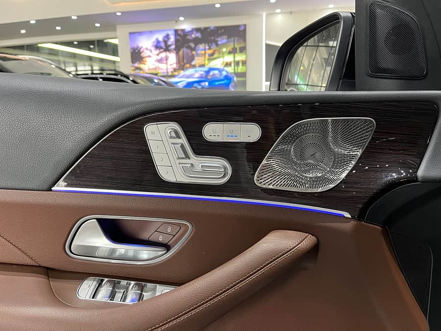 Mercedes-Benz GLE 350 4MATIC Fashion - zdjęcie 8