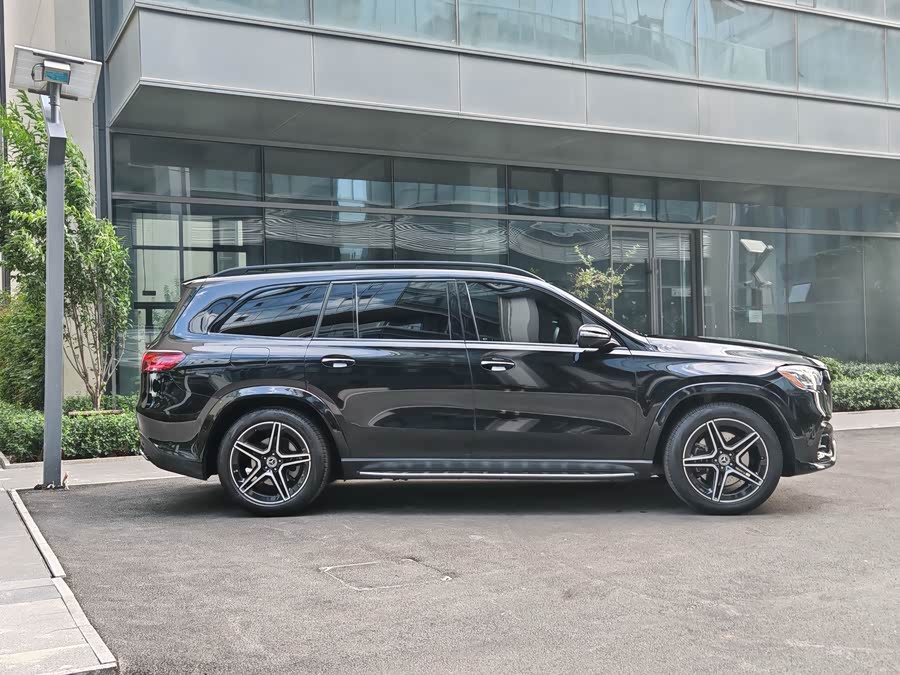 Mercedes-Benz GLS 2023 GLS 450 4MATIC Luxury - zdjęcie 4