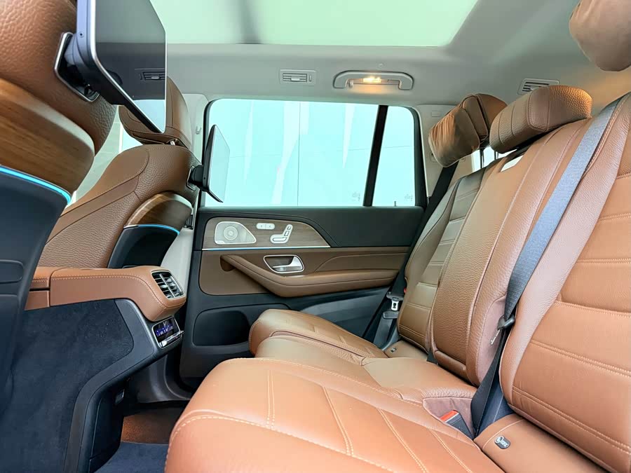 Mercedes-Benz GLS 2024 GLS 450 4MATIC Luxury - zdjęcie 11