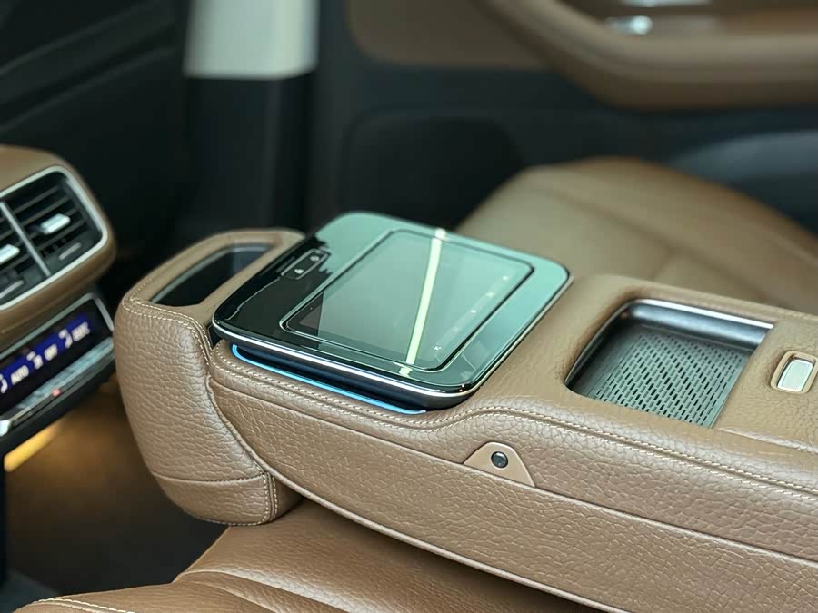Mercedes-Benz GLS 2024 GLS 450 4MATIC Luxury - zdjęcie 12