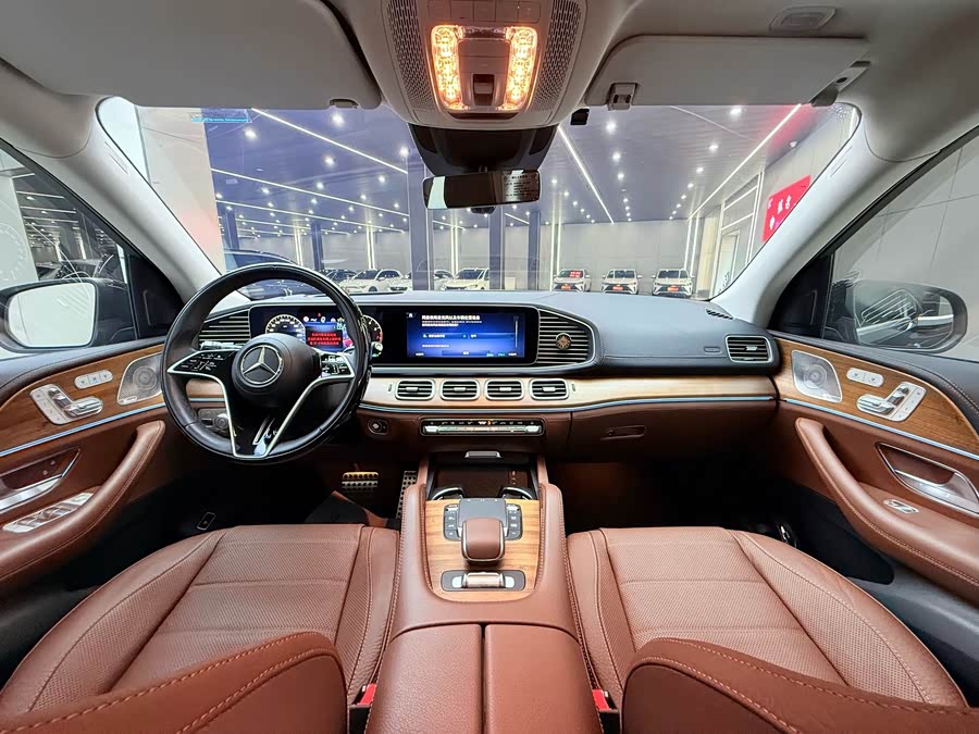 Mercedes-Benz GLS 2024 GLS 450 4MATIC Luxury - zdjęcie 18