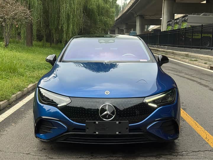 Mercedes EQE 2022 350 Special Edition - zdjęcie 17