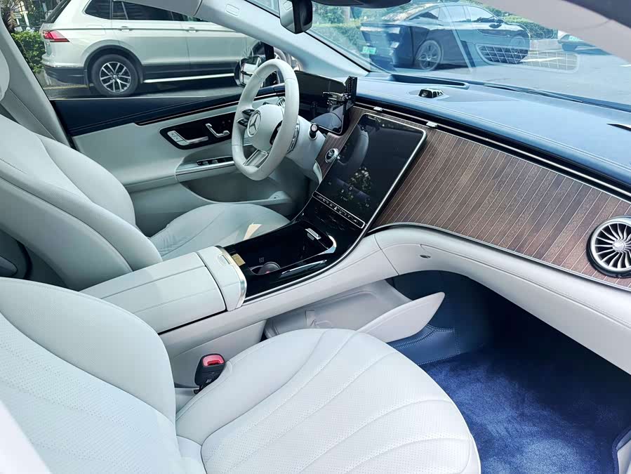 Mercedes EQE 2025 500 4MATIC Pioneer - zdjęcie 10