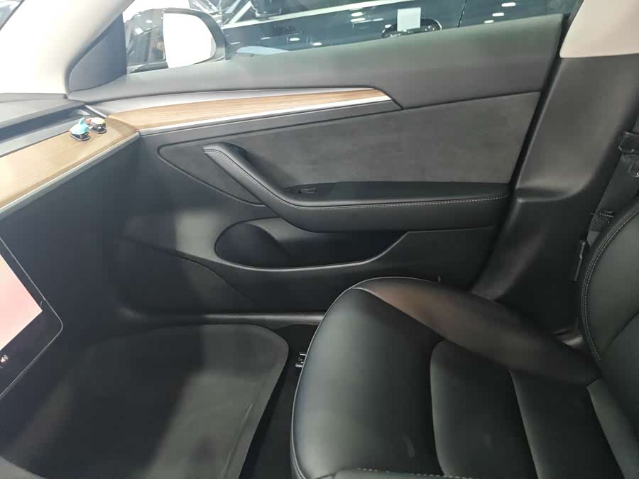 Model 3 2022 RWD - zdjęcie 9