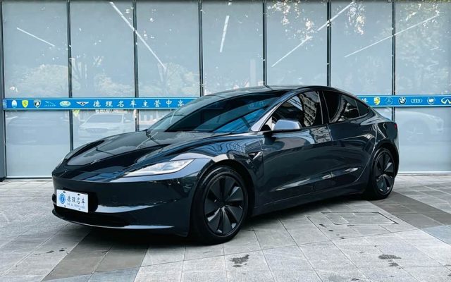 Model 3 2023 RWD