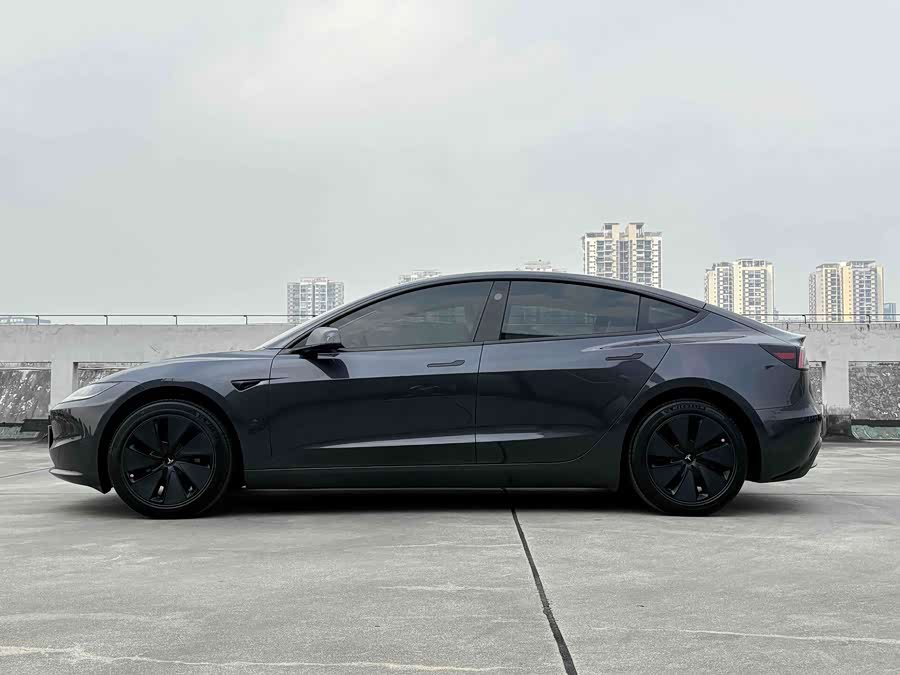 Model 3 2023 RWD - zdjęcie 5