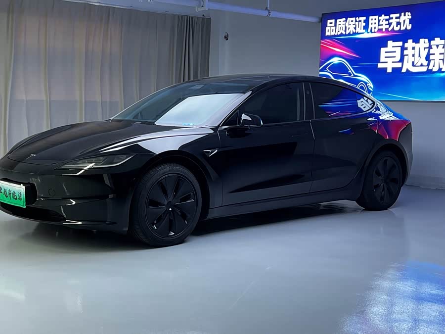 Model 3 2025 RWD - zdjęcie 1
