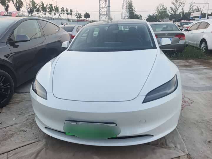 Model 3 2025 RWD - zdjęcie 11