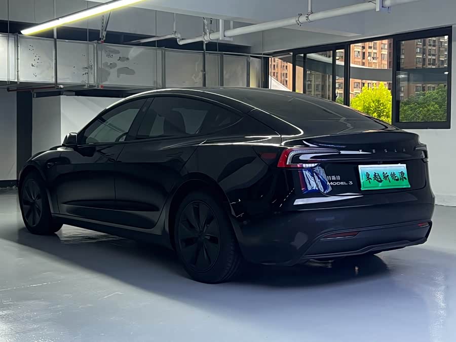 Model 3 2025 RWD - zdjęcie 12