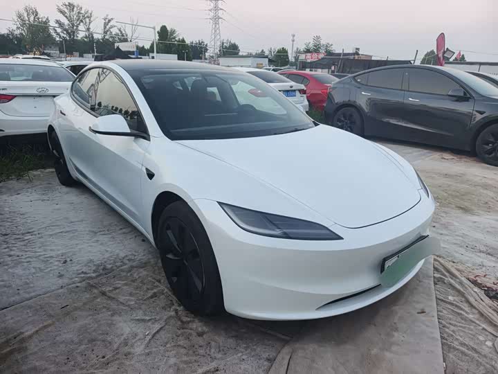 Model 3 2025 RWD - zdjęcie 12