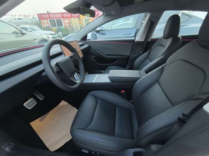 Model 3 2025 RWD - zdjęcie 13