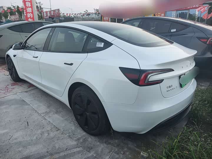 Model 3 2025 RWD - zdjęcie 18