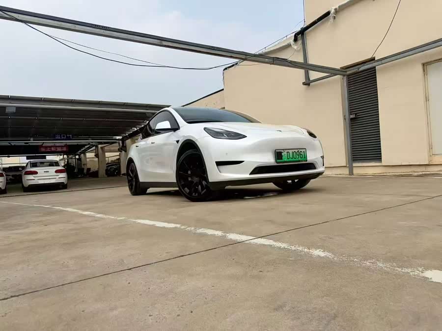 Model Y 2022 Facelift RWD - zdjęcie 2