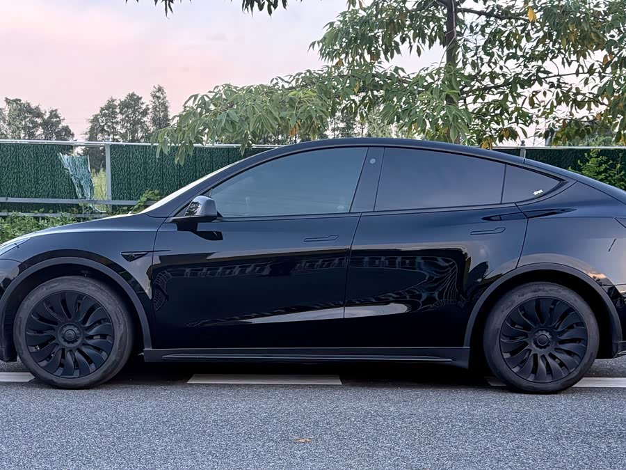 Model Y 2022 Facelift RWD - zdjęcie 4