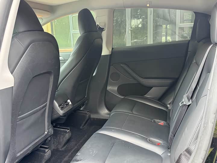 Model Y 2023 Long Range AWD - zdjęcie 15