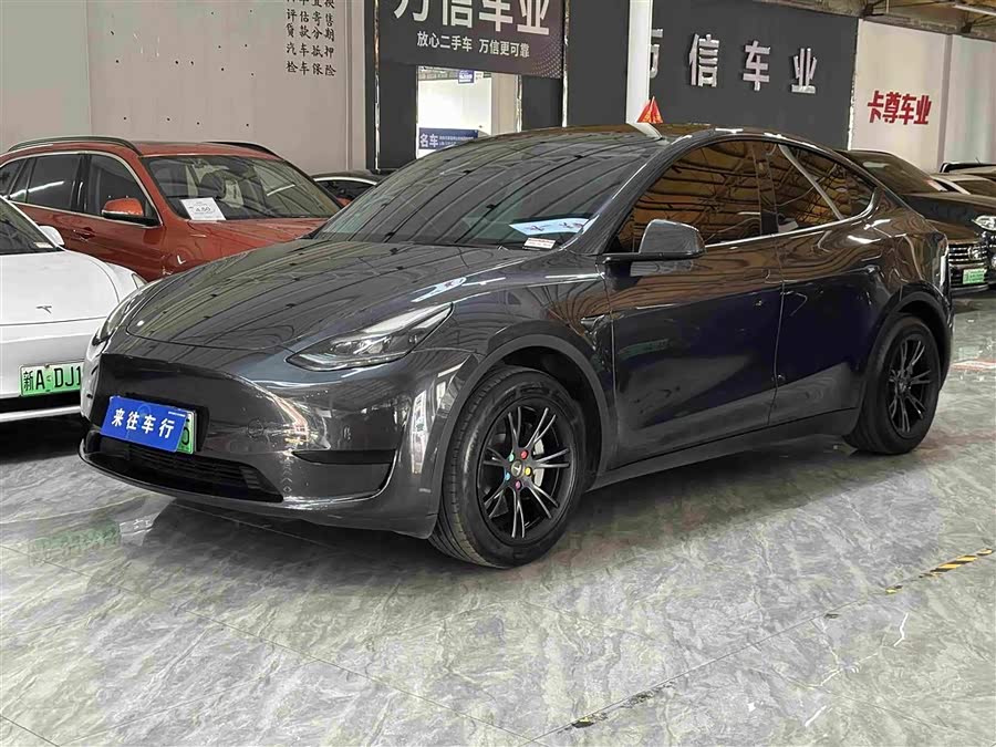 Model Y 2024 RWD - zdjęcie 1