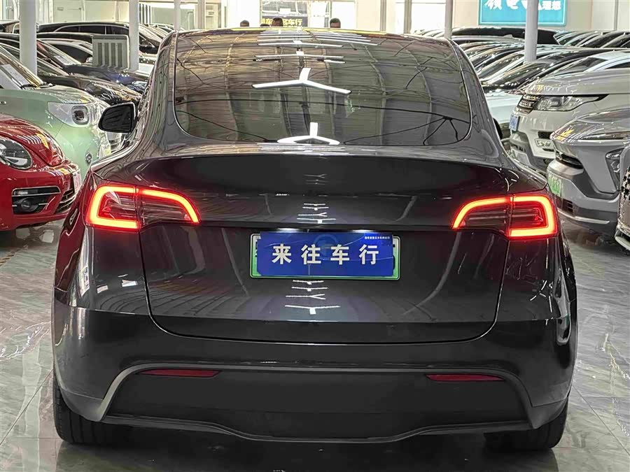 Model Y 2024 RWD - zdjęcie 4