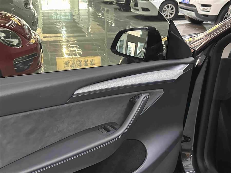 Model Y 2024 RWD - zdjęcie 6
