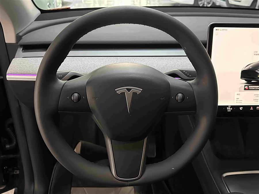 Model Y 2024 RWD - zdjęcie 7